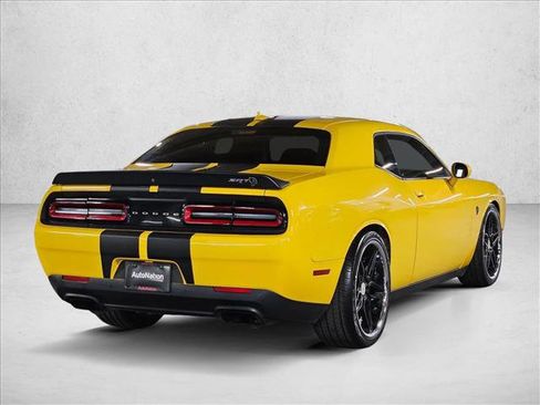 Used 2018 Dodge Challenger SRT Hellcat image 5