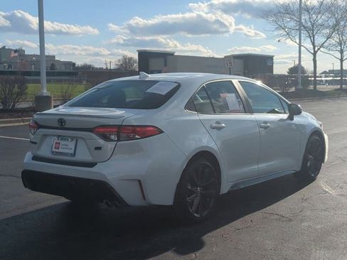 Certified 2023 Toyota Corolla SE w/ SE Premium Package FWD image 5