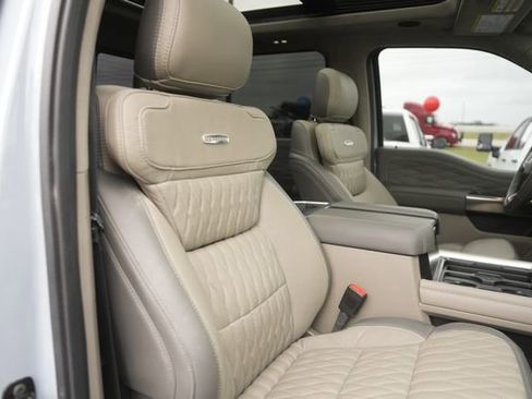 Certified 2026 Ford F450 Platinum w/ Platinum Plus Package image 20