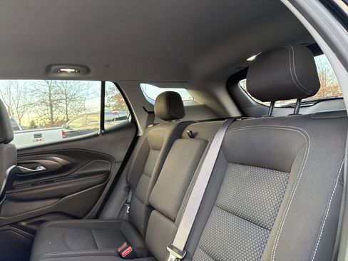 Used 2022 GMC Terrain SLE w/ Driver Convenience Package image 31