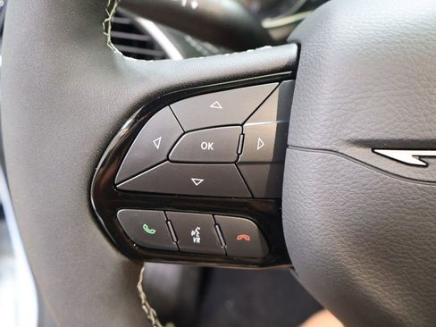 New 2027 Chrysler Pacifica Limited FWD image 24
