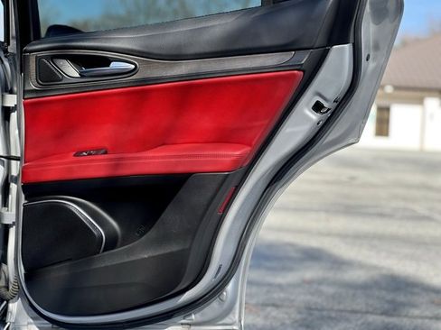 Used 2020 Alfa Romeo Stelvio Ti w/ Nero Edizione image 20