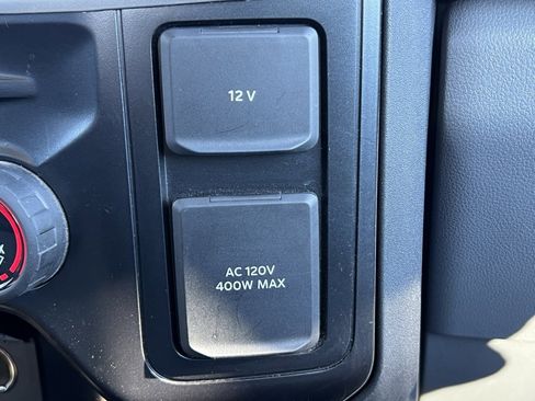 Used 2025 Ford F250 XLT w/ FX4 Off-Road Package image 31