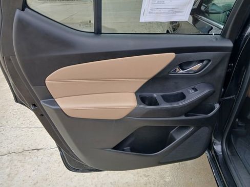 Certified 2022 Chevrolet Traverse Premier image 16