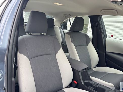 Used 2025 Toyota Corolla LE image 16