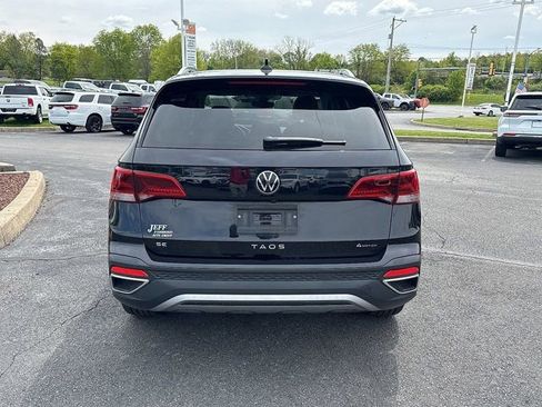 Certified 2023 Volkswagen Taos SE w/ Panoramic Sunroof Package AWD/4WD image 7