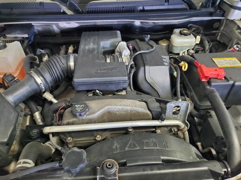 Used 2009 HUMMER H3T Luxury image 4