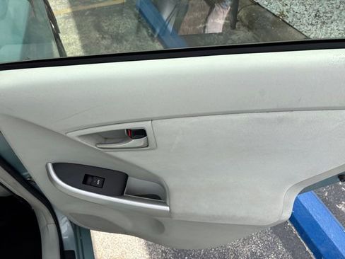 Used 2013 Toyota Prius Two image 46