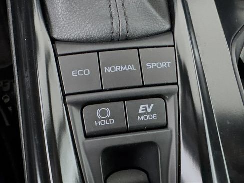 Used 2025 Toyota Camry SE w/ Convenience Package AWD/4WD image 20