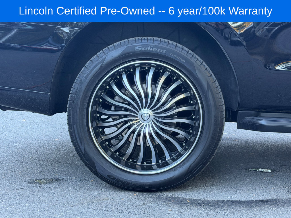 Used 2026 Lincoln Navigator Premiere AWD/4WD image 8