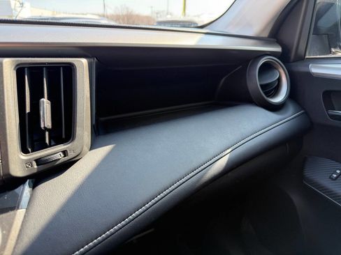 Used 2015 Toyota RAV4 XLE image 70