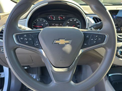 Certified 2024 Chevrolet Malibu LT image 18