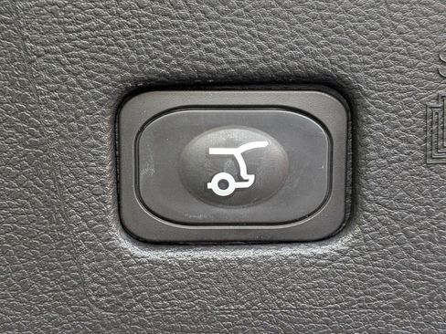 Certified 2024 Ford Edge SEL w/ Convenience Package image 15