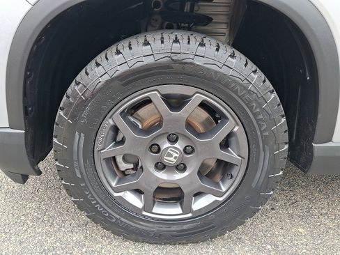 Used 2024 Honda Pilot TrailSport image 8