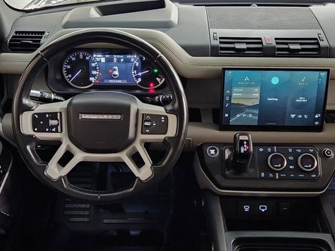 Used 2022 Land Rover Defender 110 S image 27