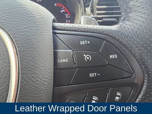 Used 2025 Dodge Durango GT AWD/4WD image 29