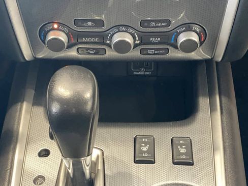 Used 2019 Nissan Pathfinder SL AWD/4WD image 22
