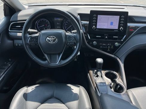 Used 2023 Toyota Camry SE FWD image 11