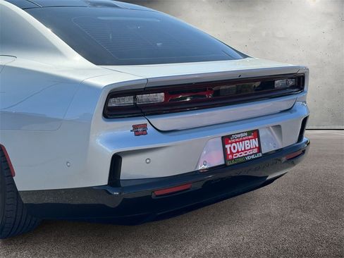 Used 2024 Dodge Charger R/T w/ Plus Group image 5