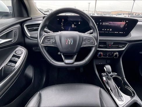 Used 2024 Buick Encore GX Sport Touring FWD image 8
