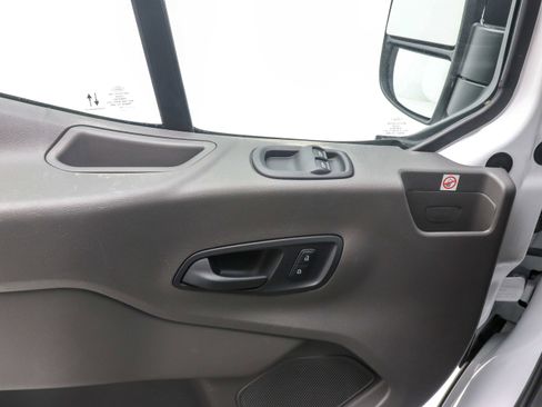 Used 2020 Ford Transit 350 XLT image 22
