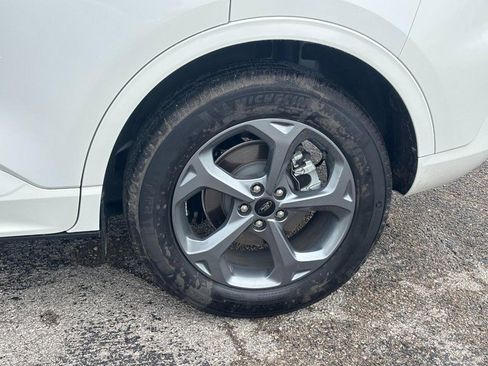 Used 2023 Ford Escape ST-Line w/ Tech Pack #1 image 11