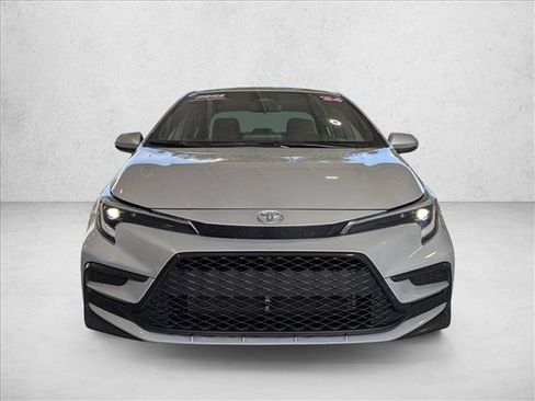 Used 2024 Toyota Corolla SE FWD image 2
