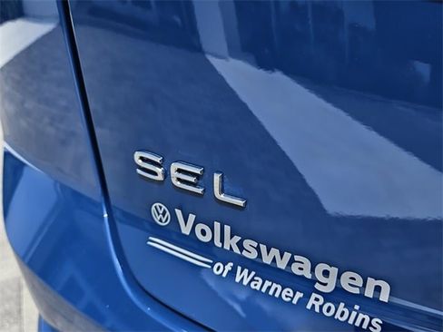 New 2025 Volkswagen Atlas Cross Sport SEL Premium R-Line image 11