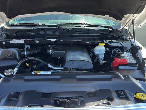 Used 2021 RAM 1500 Classic SLT RWD image 2