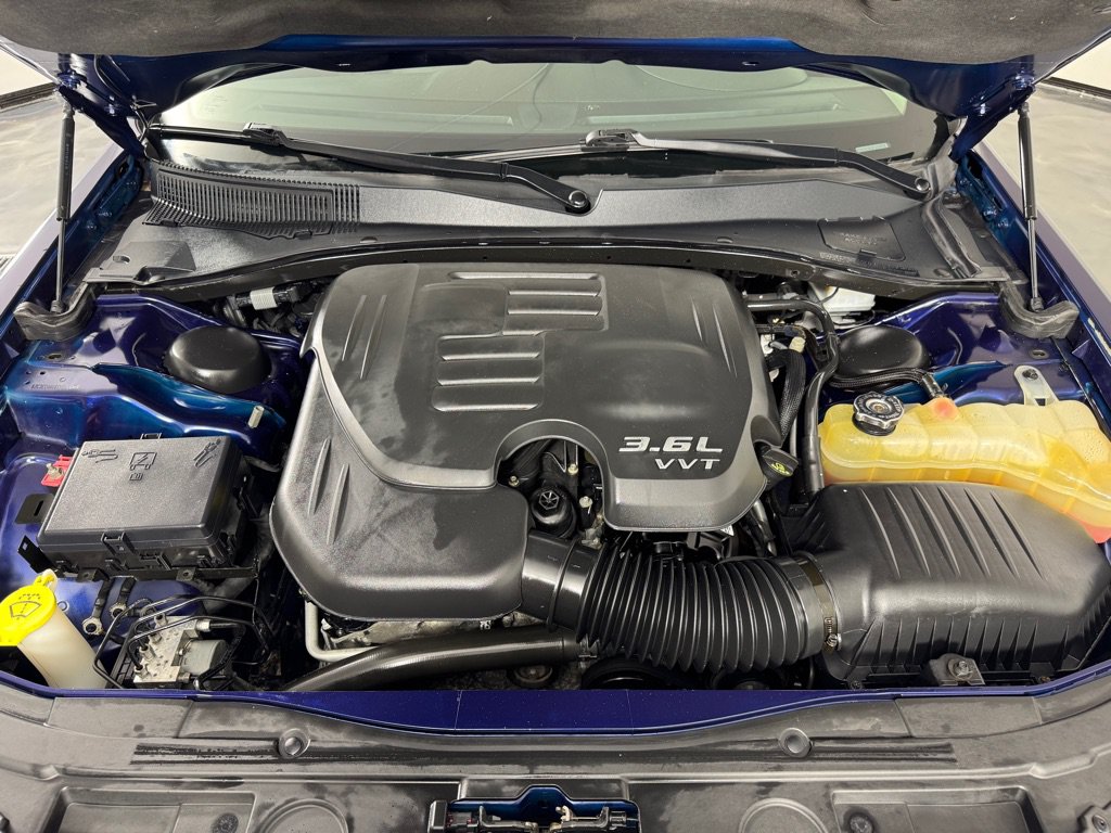 Used 2016 Chrysler 300 Limited RWD image 27