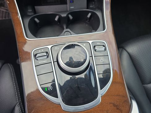 Used 2018 Mercedes-Benz C 300 4MATIC Sedan image 19