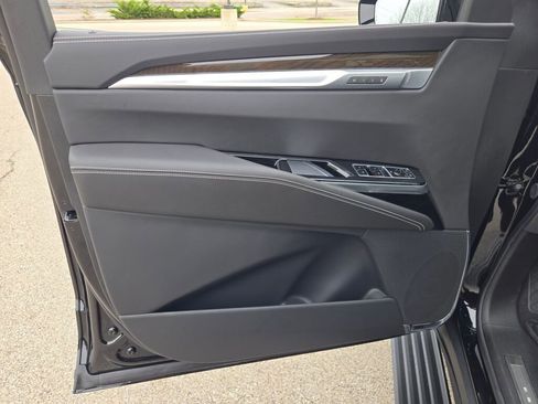 New 2026 Cadillac Escalade Platinum Sport AWD/4WD image 24