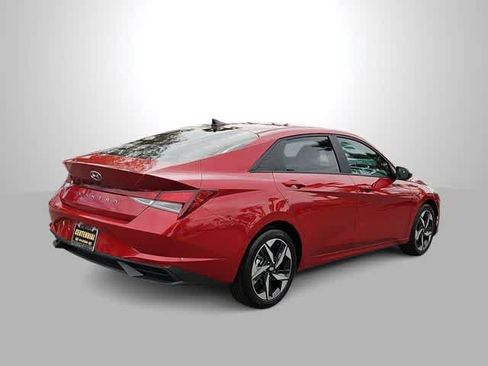 Certified 2023 Hyundai Elantra SEL w/ Convenience Package image 8