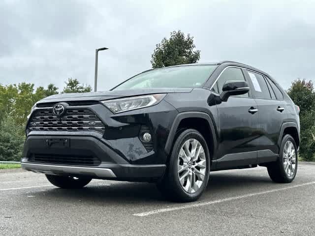 Used 2019 Toyota RAV4 Limited w/ Advanced Technology Package AWD/4WD image 20