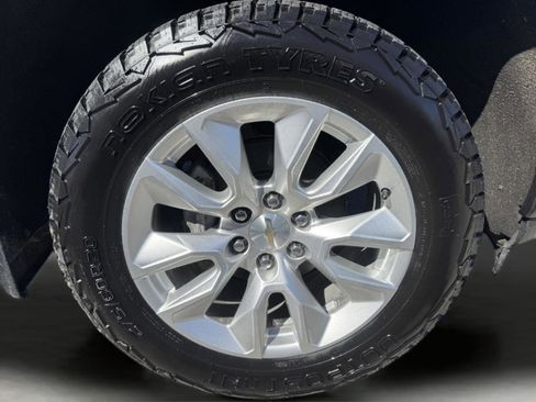 Used 2022 Chevrolet Silverado 1500 Custom image 9