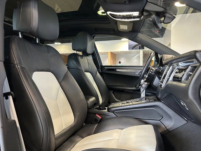Used 2018 Porsche Macan S AWD/4WD image 20