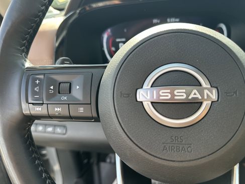 Used 2024 Nissan Pathfinder Platinum AWD/4WD image 26