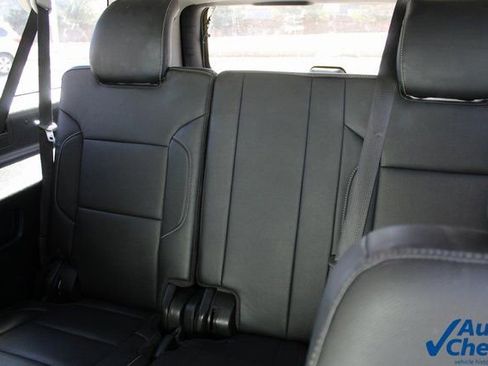 Used 2020 GMC Yukon XL SLT image 22