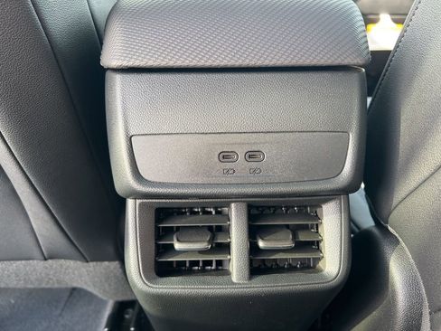 New 2026 Chevrolet Equinox LT w/ Convenience Package II image 27