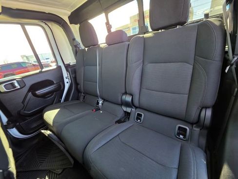 Used 2020 Jeep Gladiator Sport w/ Quick Order Package 23S AWD/4WD image 13