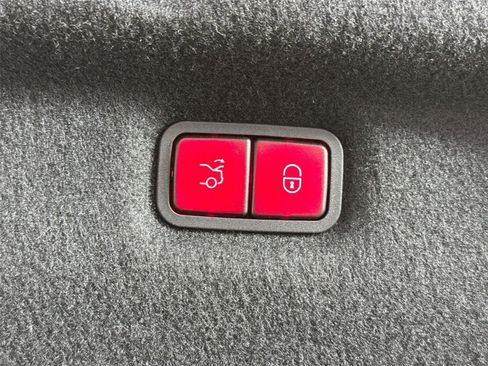 Used 2022 Mercedes-Benz SL 55 AMG 4MATIC image 46