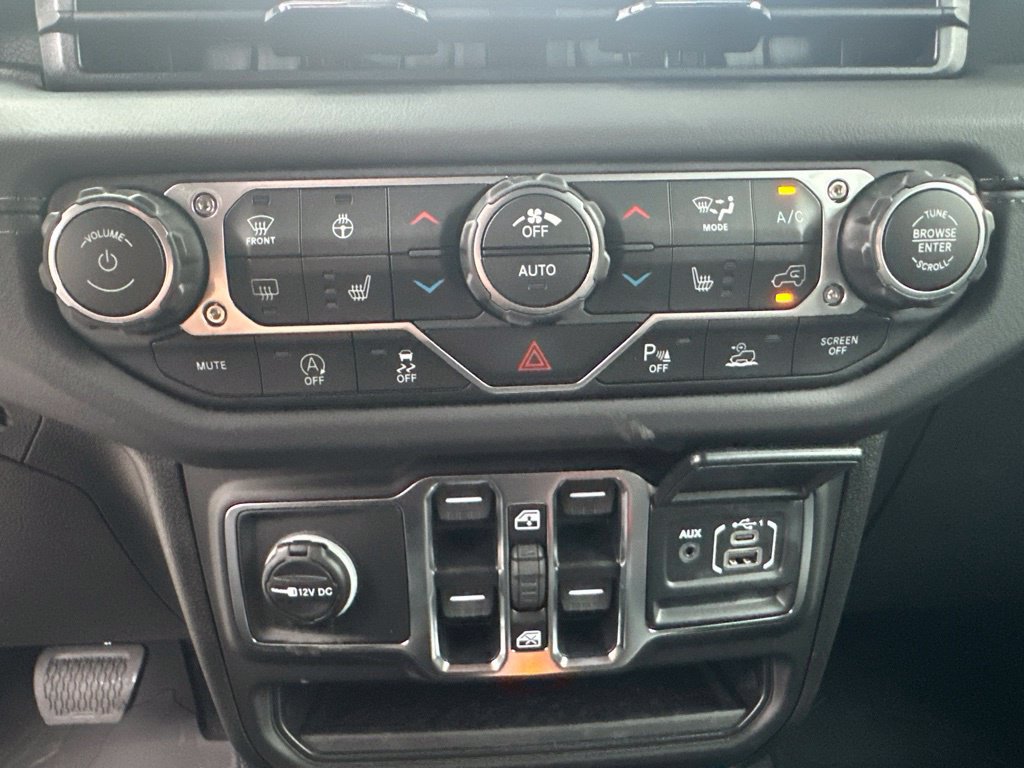 New 2027 Jeep Wrangler Unlimited Sahara AWD/4WD image 19