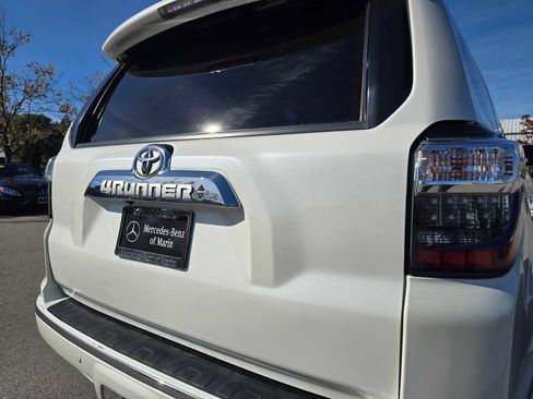 Used 2016 Toyota 4Runner Limited image 15