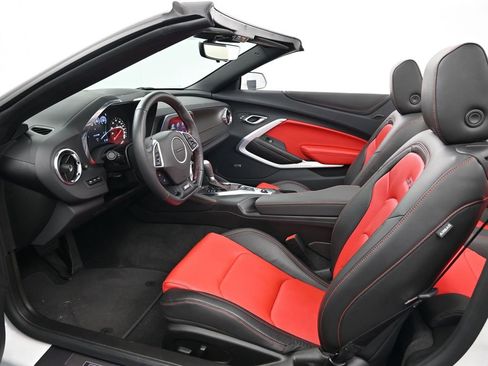 Used 2023 Chevrolet Camaro SS image 4