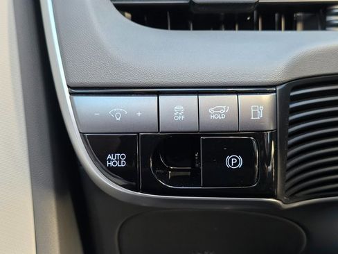 Used 2025 Hyundai Ioniq 5 SEL image 39