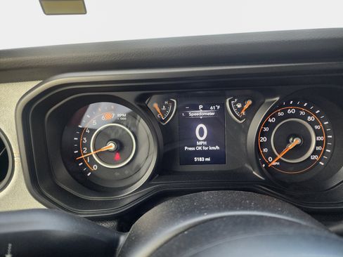 Used 2025 Jeep Wrangler Sport S image 10