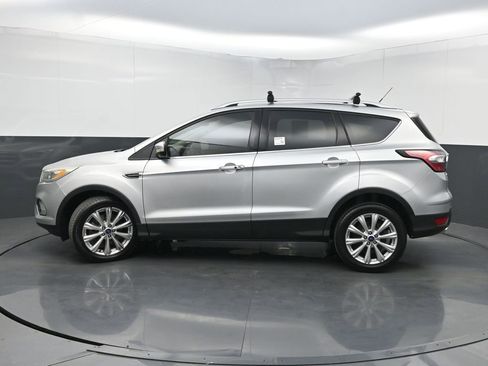Used 2017 Ford Escape Titanium image 41