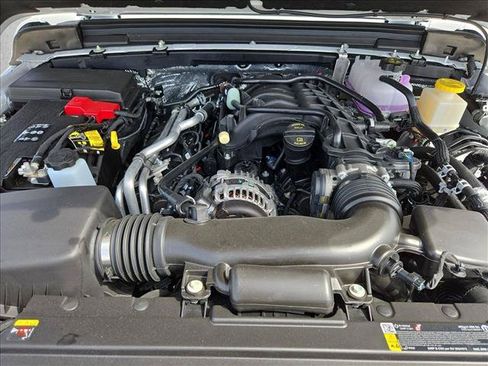 New 2026 Jeep Gladiator Sport AWD/4WD image 16