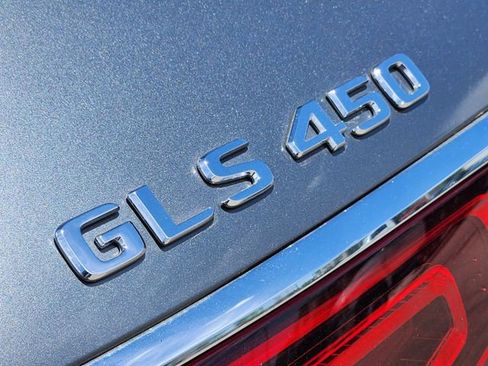 Used 2020 Mercedes-Benz GLS 450 4MATIC image 11