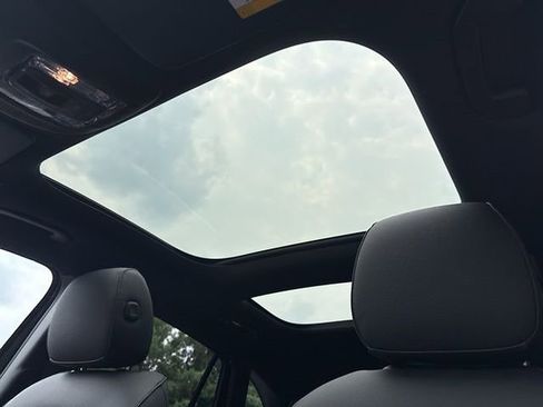 New 2025 Mercedes-Benz GLA 250 4MATIC image 9